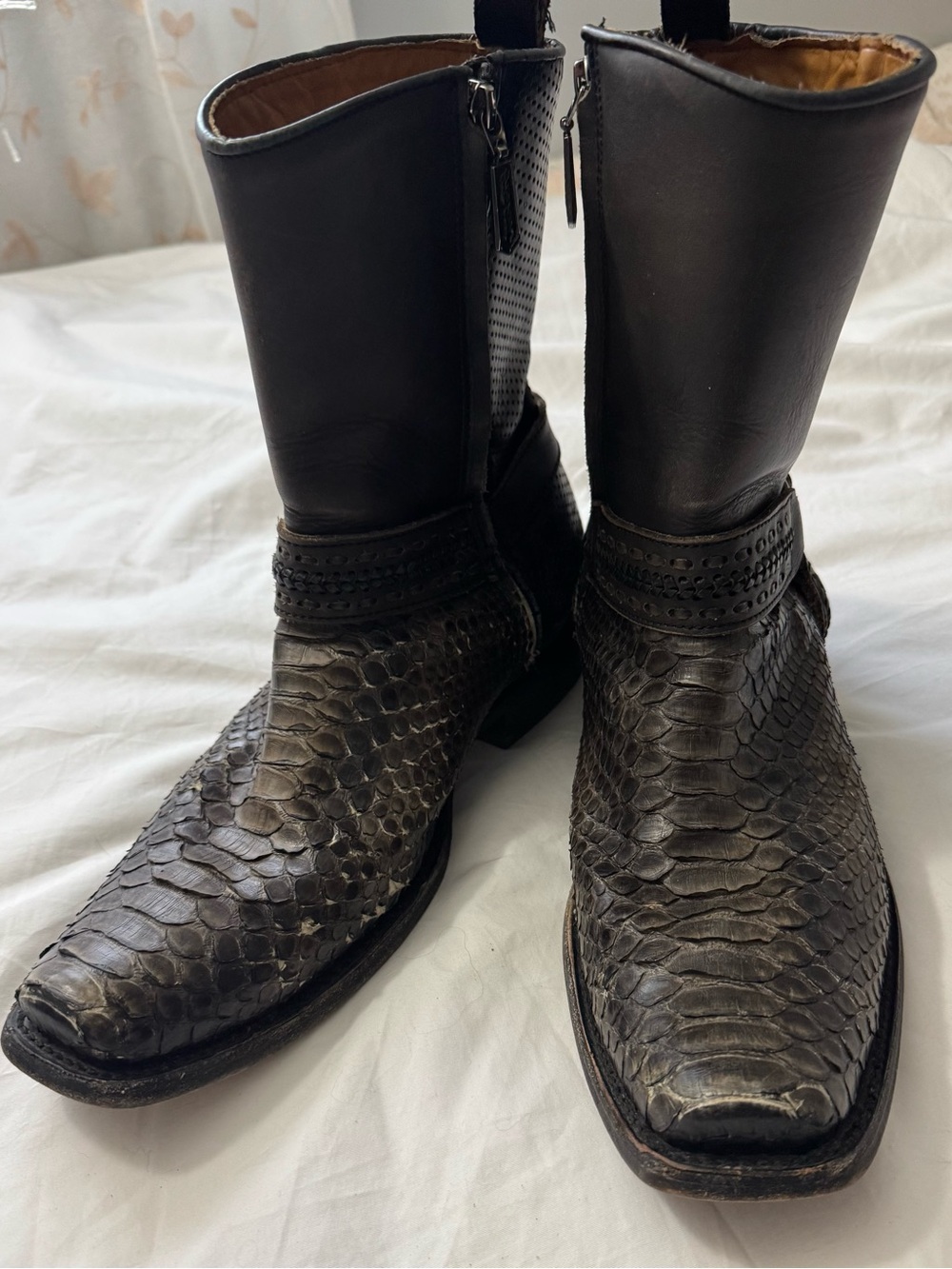 Cuadra Handwoven Grey Python Leather Men’s Boots Size 9.5